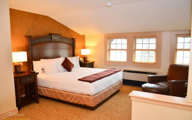 Overlook Lodge at Bear Mountain