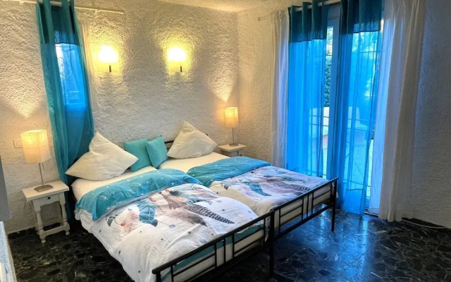 Majestic Villa in Lecci With Garden