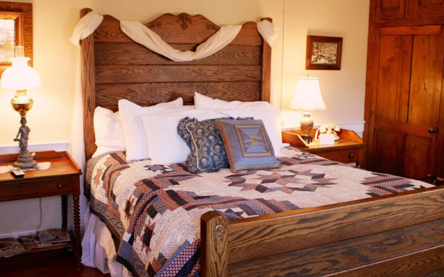 Cave Hill Farm Bed & Breakfast