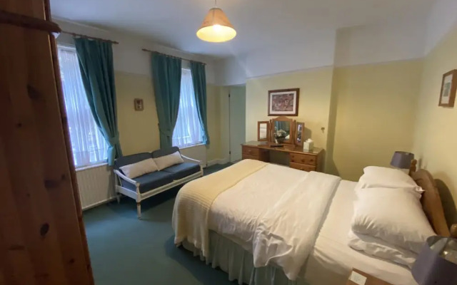 Pickwicks Guest House