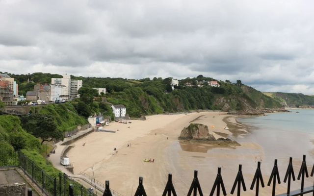 1 Beachtop Court