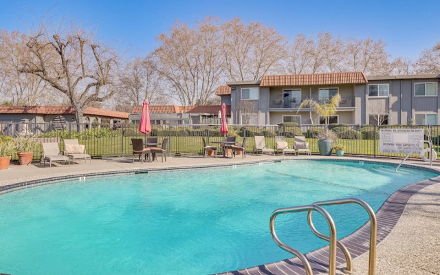 Sip, Golf & Explore: Pleasanton Retreat!