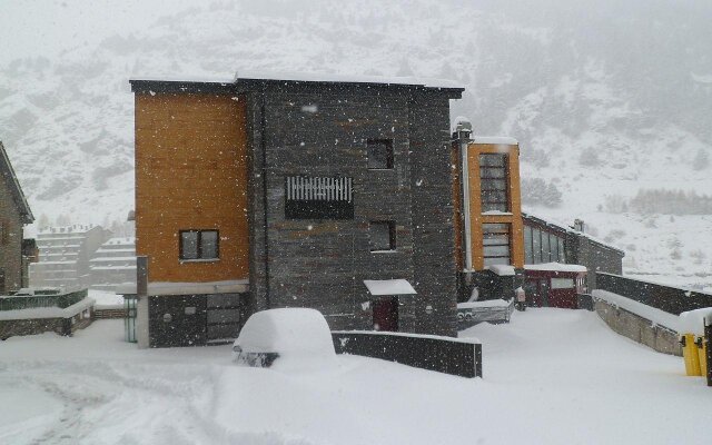 Hotel Galanthus & Spa in Incles, Andorra from 147$, photos, reviews - zenhotels.com hotel front
