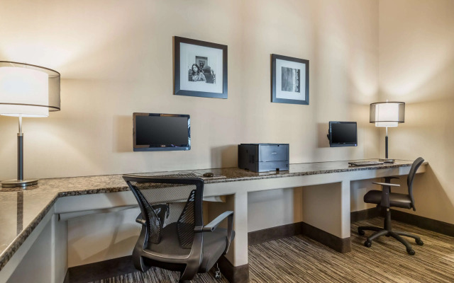 Best Western Plus Lackland Hotel & Suites