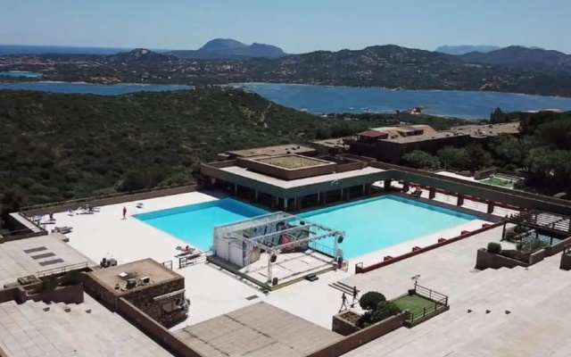 Simplistic Apartment in Olbia With Garden