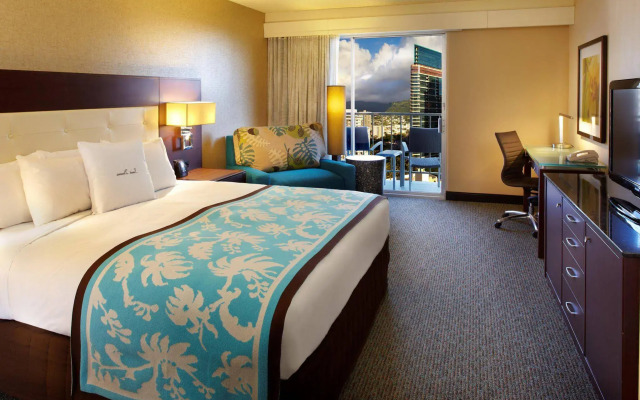 DoubleTree by Hilton Hotel Alana - Waikiki Beach