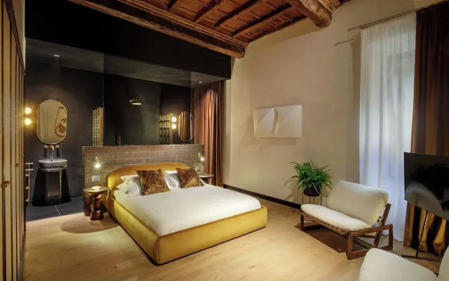 Palazzo Serpe Suites near Colosseum