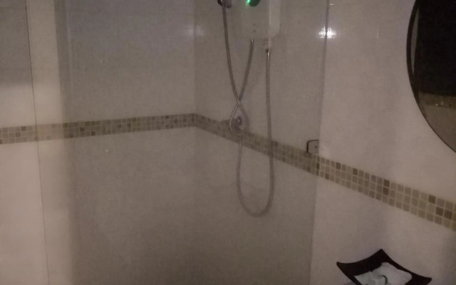 Tongpoon Hotel