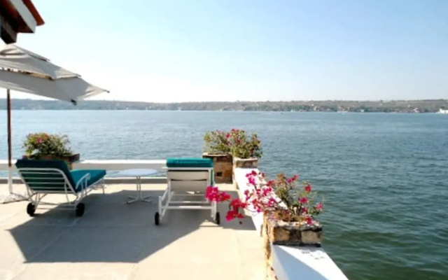 Hermosa Villa en Teques