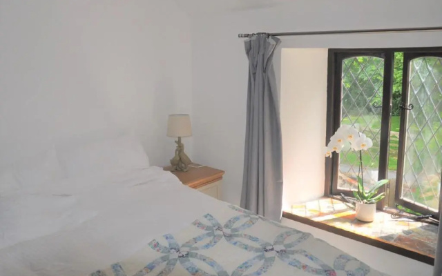Charming Guest House in Cornish Countryside