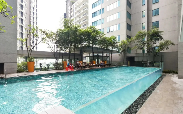 Spacious Condo for 6 in KL City Center