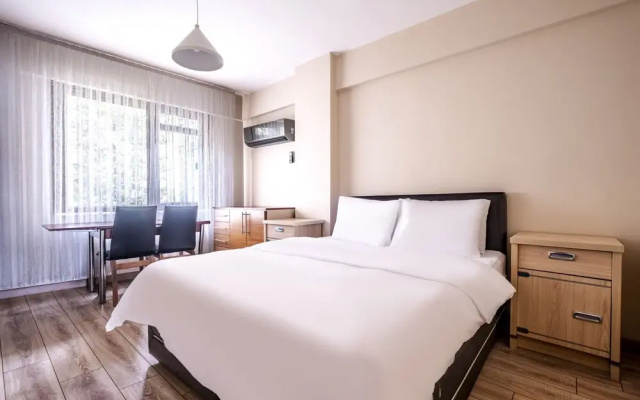 Flat with Sea View near Uskudar Ferry Station