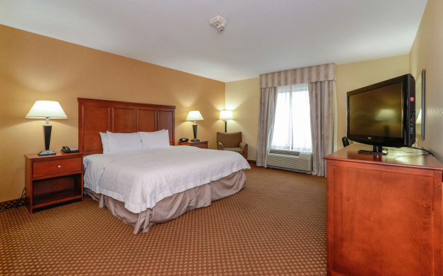 Hampton Inn & Suites Detroit/Chesterfield Township