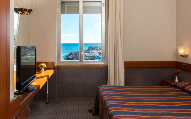 Meditur Hotel Ognina