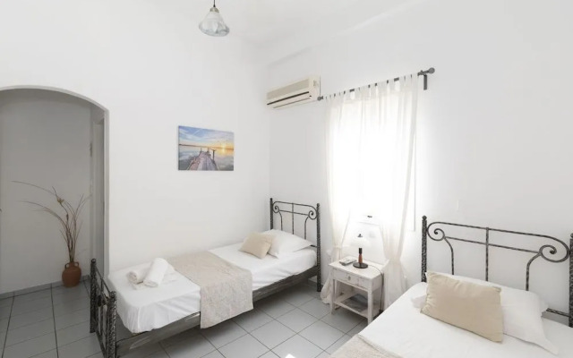 Irini Pension