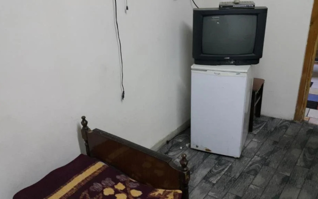 Al Adel Hostel