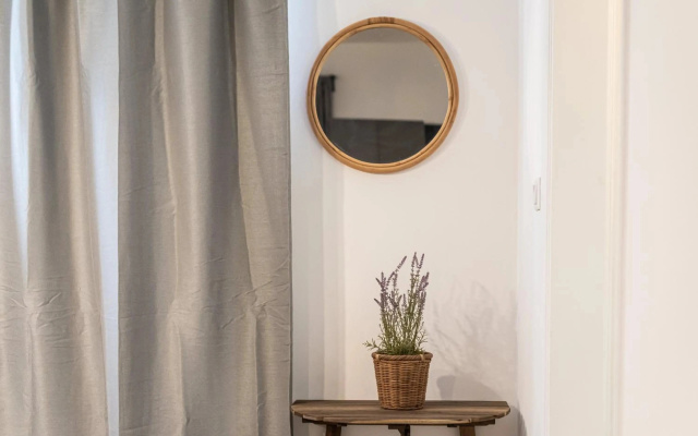 SerenityOne - Centrally located One Bedroom Apt