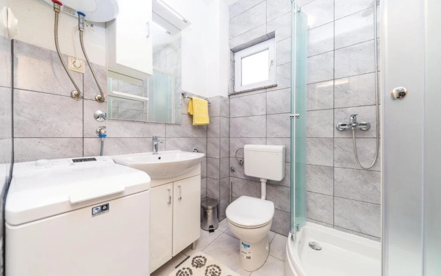 Awesome Apartment in Sevid With 2 Bedrooms and Wifi