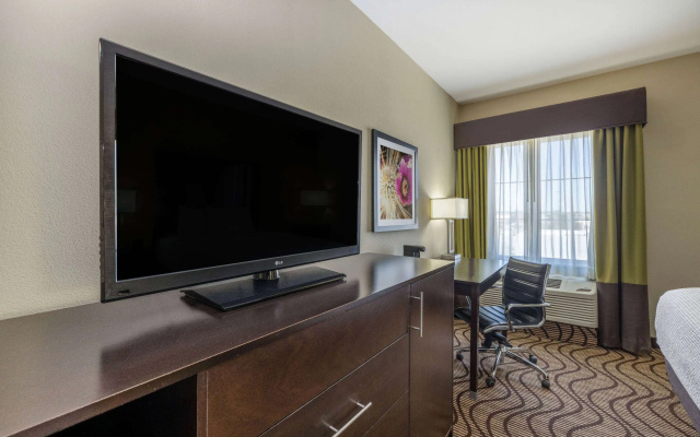La Quinta Inn & Suites by Wyndham Artesia