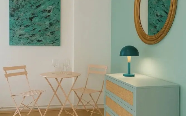 Aurora Living – 15 Min Airport | Business Design Apartments