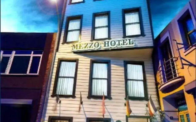 Mezzootel