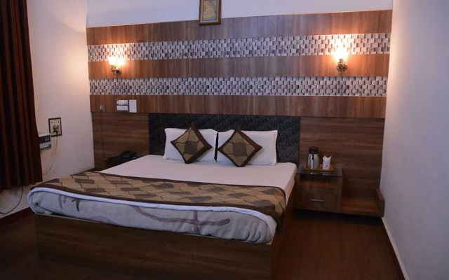 Hotel Goverdhan Palace