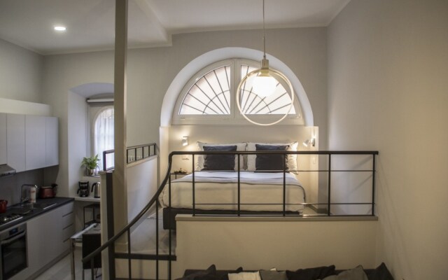 Отель Charming Loft near the Roman Forum Рим комната для гостей