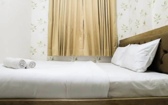 Well Designed 2BR Green Pramuka Apartment