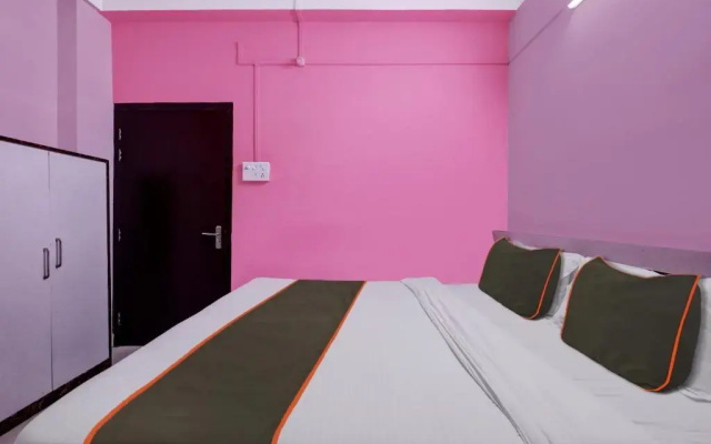 Sawkmie Hotel