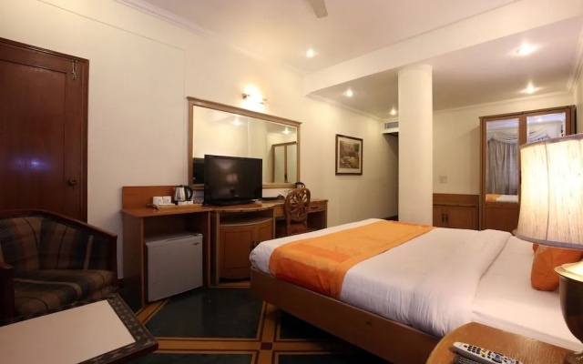 OYO 1100 Hotel Kwality Regency