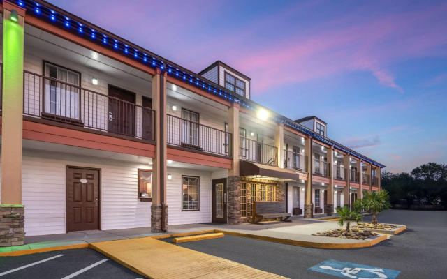 Baymont by Wyndham Commerce GA Near Tanger Outlets Mall