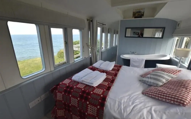 Clifftop Carriage