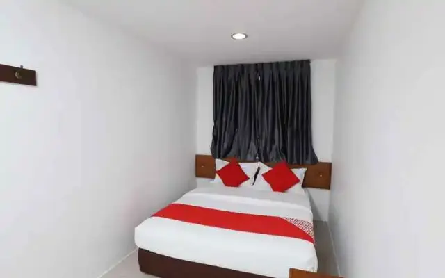 Eg Hotel Jj