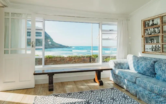 Silver Spray Beach Accommodation