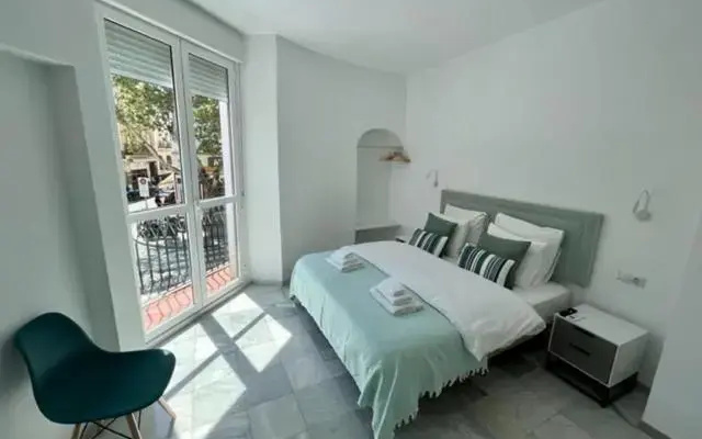Arenal 3br apartment, 300 mtrs from Cathedral