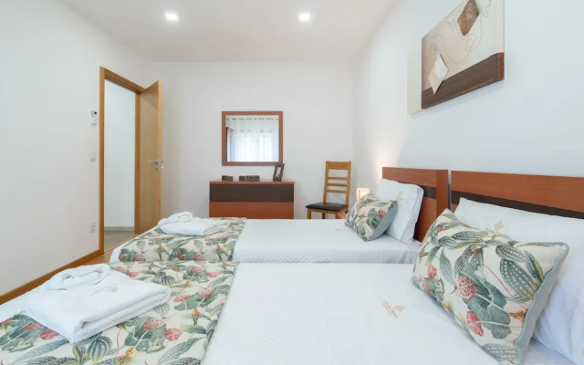 Casas da Petisqueira 61 - Paredes-Oporto