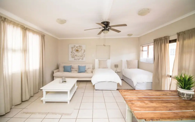 Little Rose Guesthouse  Self Catering