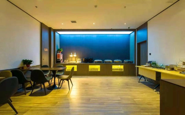 Hanting Hotel Xian Changqing Road Metro Station