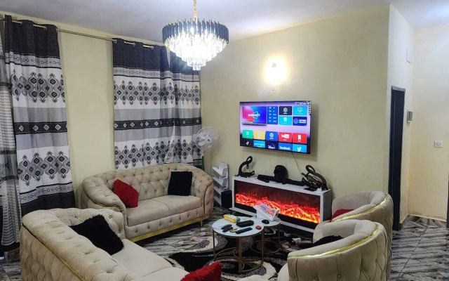khalifa luxury guest house mbalgong