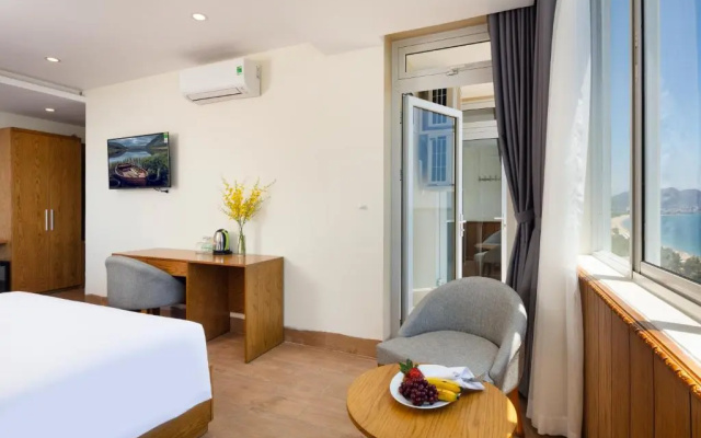 Glory Hotel