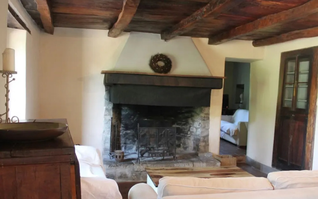 Lavish Villa in Imola Amid the Forest