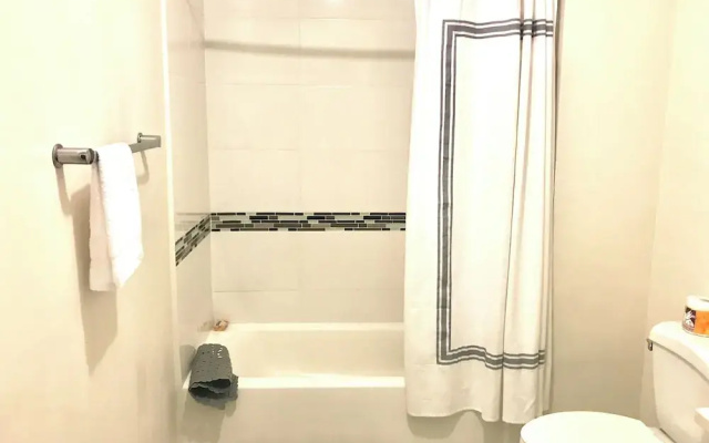 Modern Comfort Suites