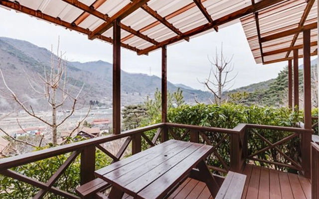 Yangsan Solmaru Pension