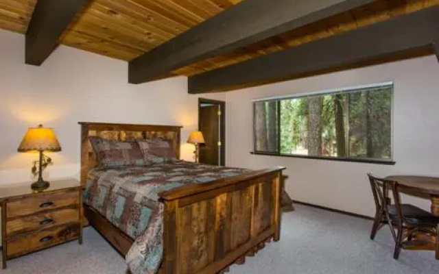 Roycraft Dog Friendly Cabin