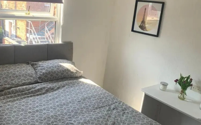 Charming Crewe Room
