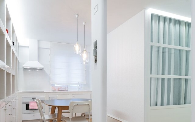 Отель Leire Apartment by People Rentals Испания, Сан-Себастьян - отзывы, цены и фото номеров - забронировать отель Leire Apartment by People Rentals онлайн вид на фасад