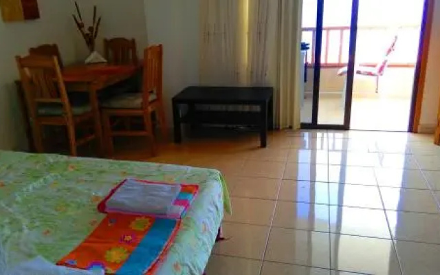 Ocean View Apartment over Los Cristianos, Playa las Vistas