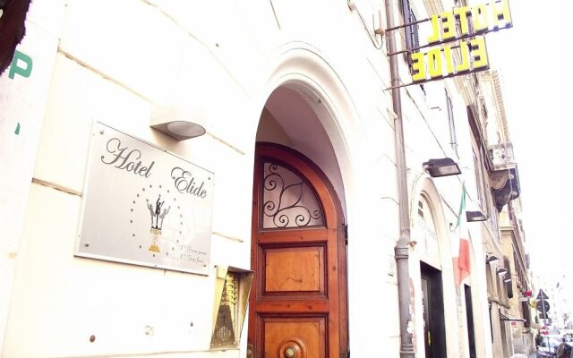 Hotel Elide вид на фасад