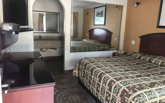 Regency Inn and Suites