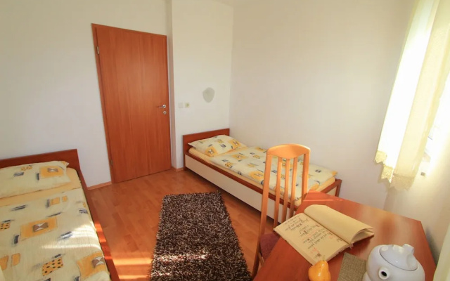 Apartments Pekera 2